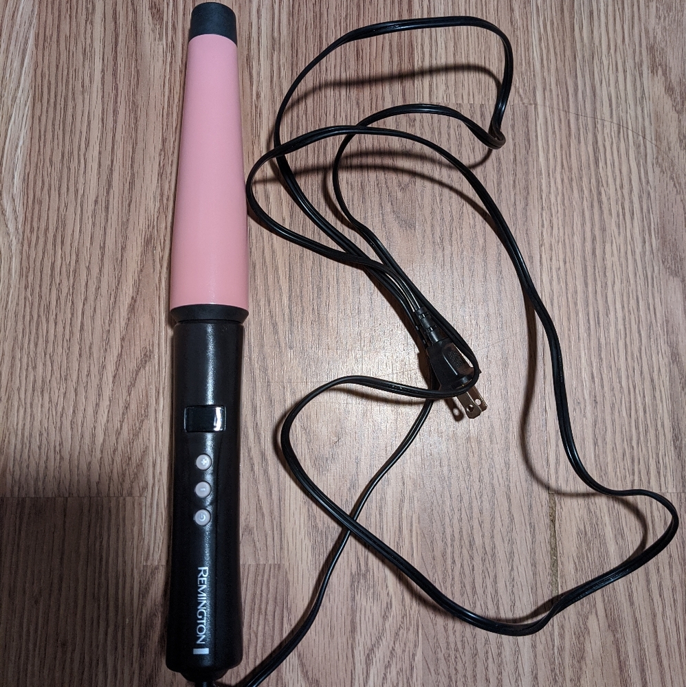 Remington Pearl Ceramic 1-1.5 in Conical Wand